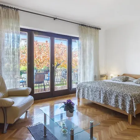 Stunning In With Kitchen Apartment