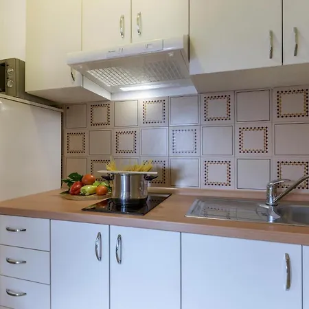Stunning In With Kitchen Apartment